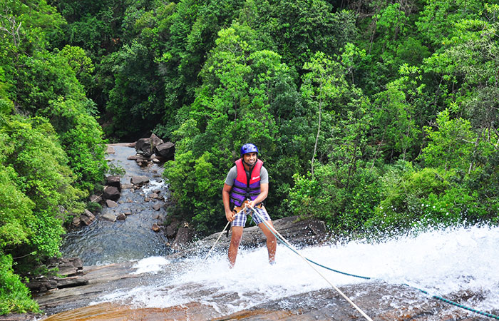 waterfall tracking srilanka