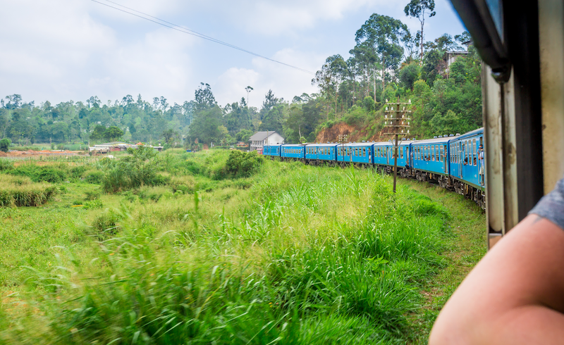 ella-travel-in-srilanka-ceylon-trailor